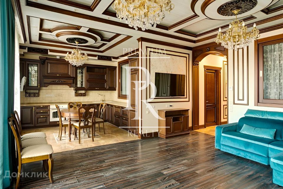 Продаётся 3-комнатная квартира, 100.3 м²