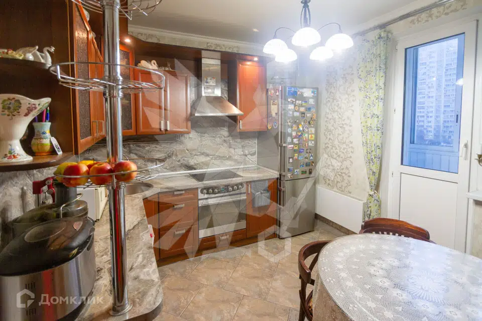 Продаётся 4-комнатная квартира, 106 м²