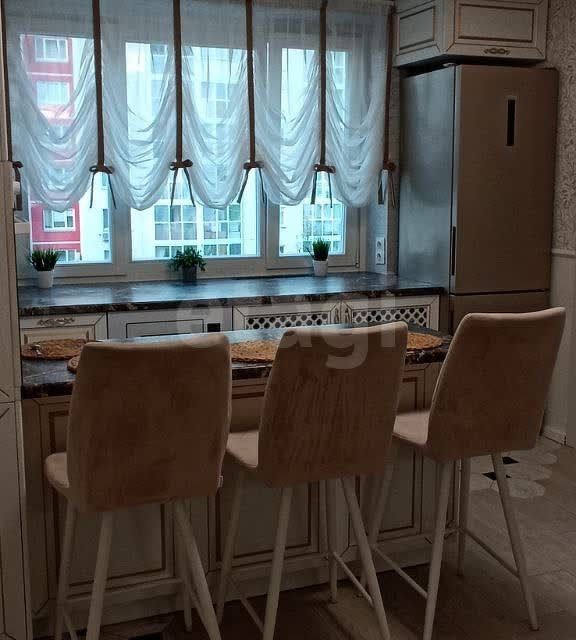 Продаётся 2-комнатная квартира, 56.1 м²