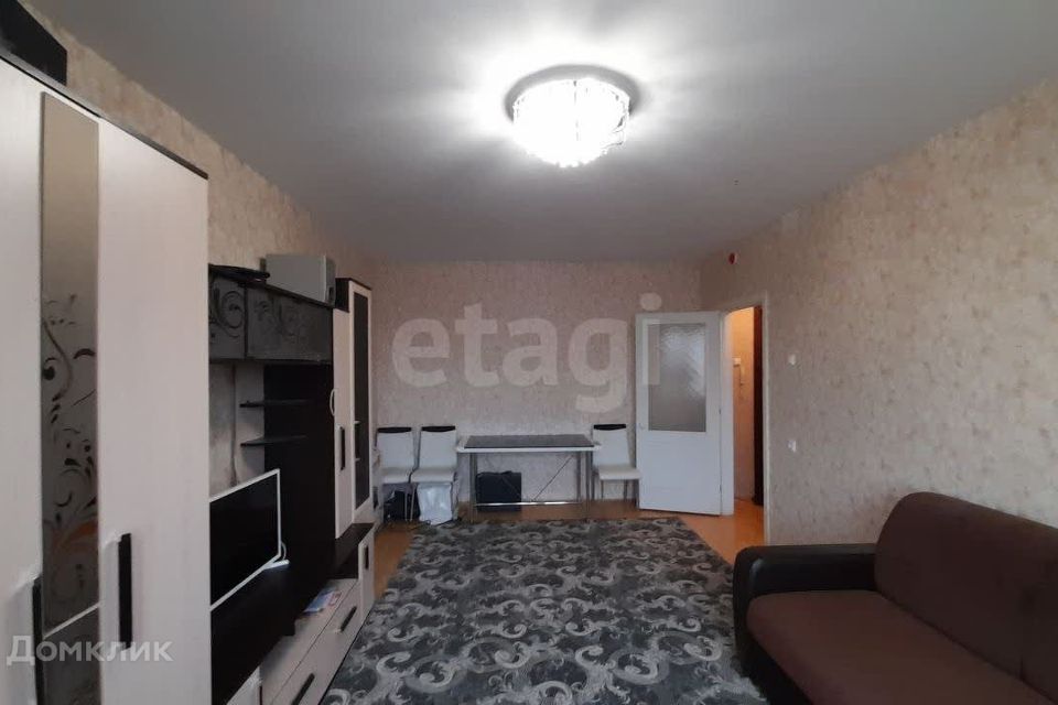Продаётся 1-комнатная квартира, 37.4 м²