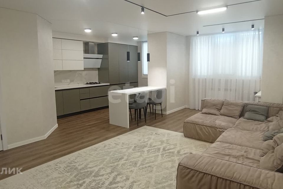 Продаётся 3-комнатная квартира, 92.7 м²