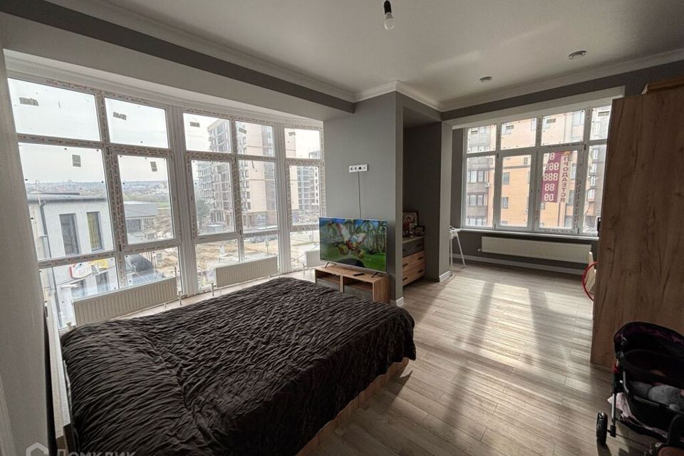 Продаётся 2-комнатная квартира, 77.4 м²