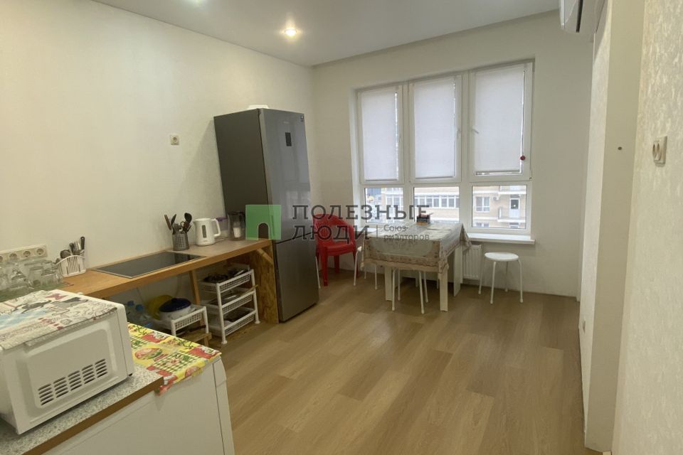 Продаётся 2-комнатная квартира, 58.4 м²