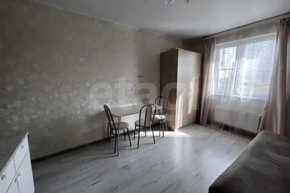 Продаётся 3-комнатная квартира, 76.7 м²