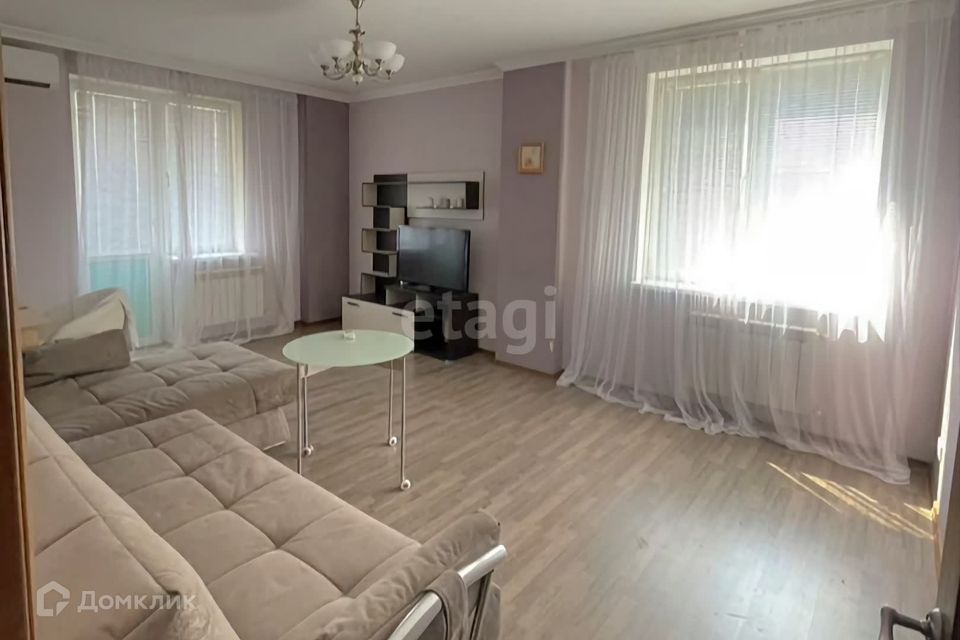 Продаётся 2-комнатная квартира, 65.4 м²
