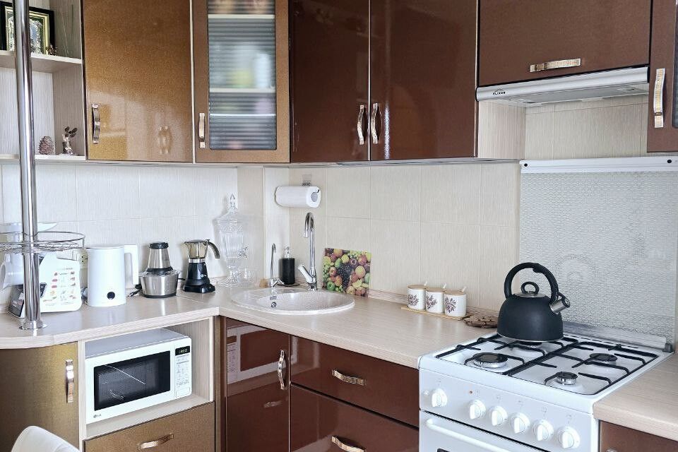 Продаётся 3-комнатная квартира, 63 м²