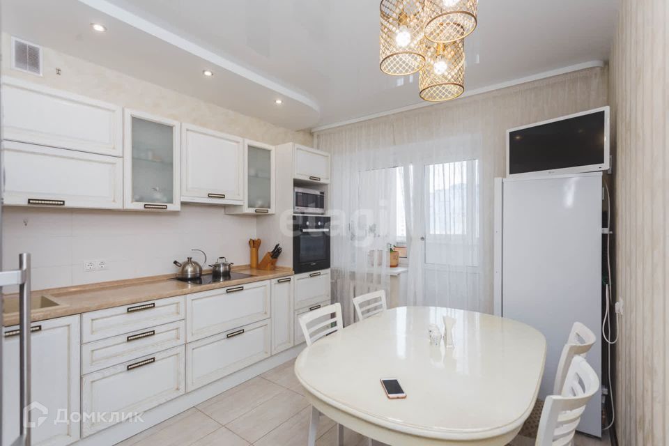Продаётся 1-комнатная квартира, 43.2 м²