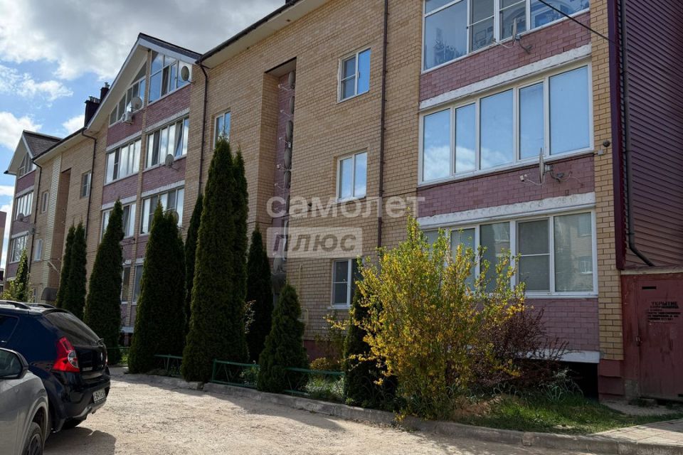 Продаётся 2-комнатная квартира, 65 м²
