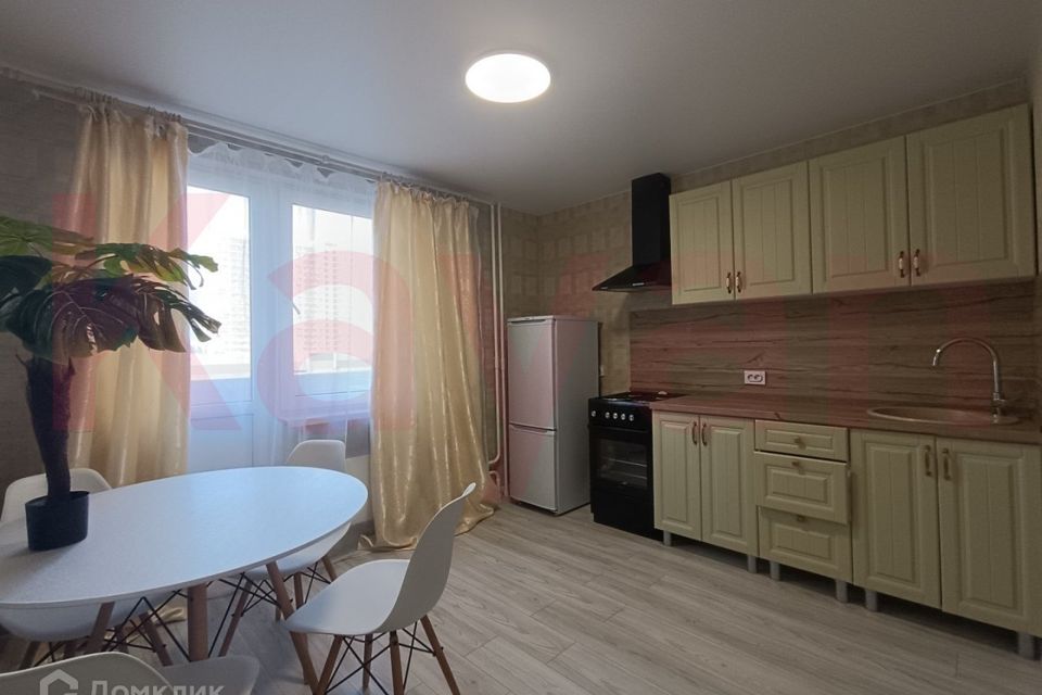 Сдаётся 1-комнатная квартира, 38 м²
