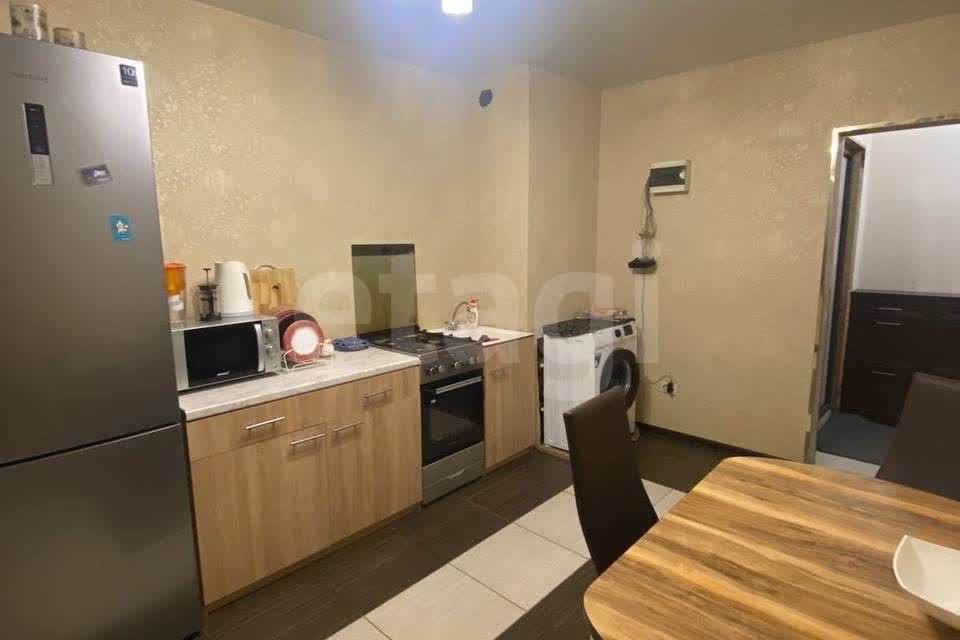 Продаётся 3-комнатная квартира, 62.4 м²