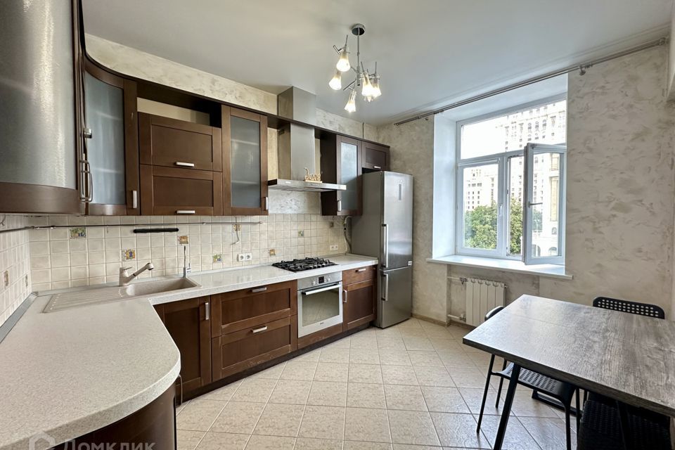 Продаётся 2-комнатная квартира, 55.4 м²