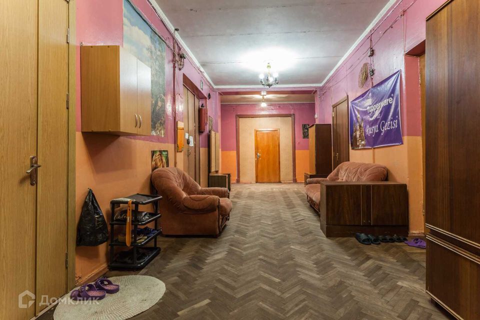 Продаётся 9-комнатная квартира, 251.3 м²