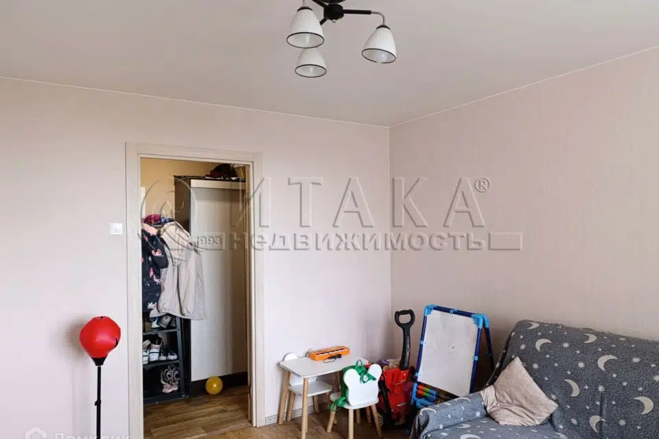 Продаётся 2-комнатная квартира, 42 м²