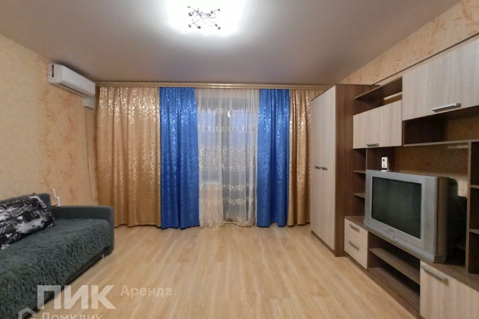 Сдаётся 1-комнатная квартира, 39 м²