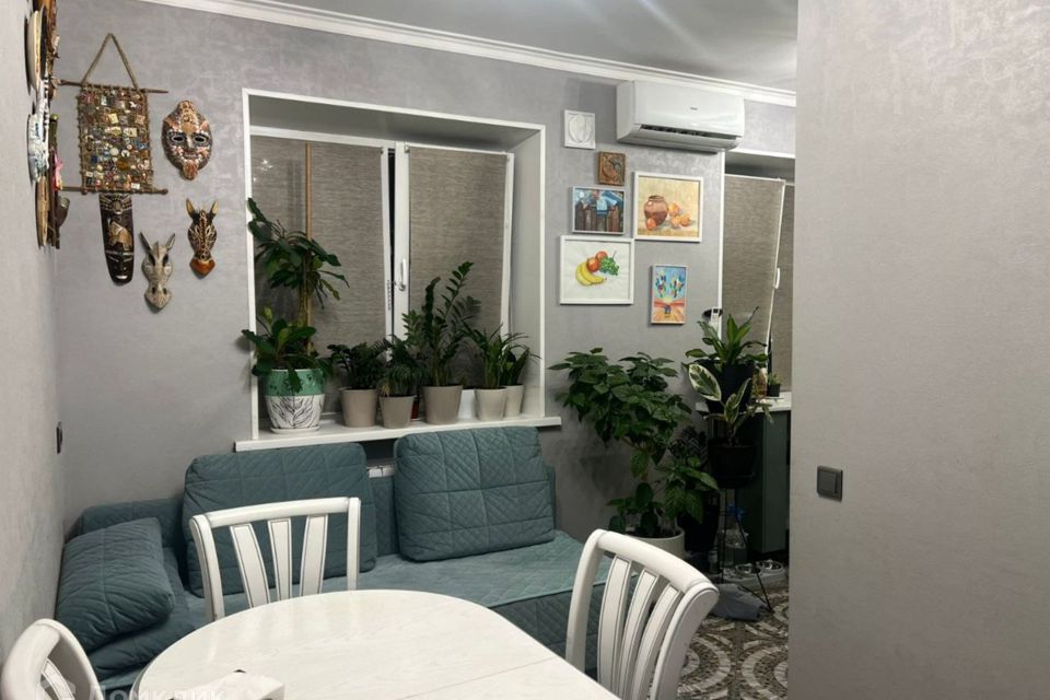 Продаётся 3-комнатная квартира, 54.9 м²