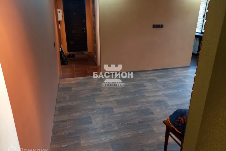 Продаётся 3-комнатная квартира, 49.3 м²