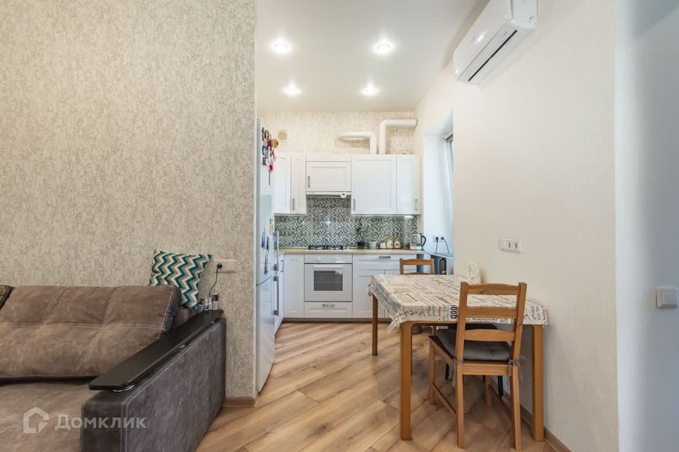Продаётся 1-комнатная квартира, 46.6 м²