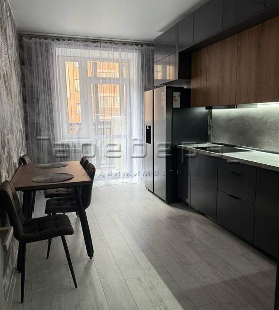 Сдаётся 2-комнатная квартира, 60 м²