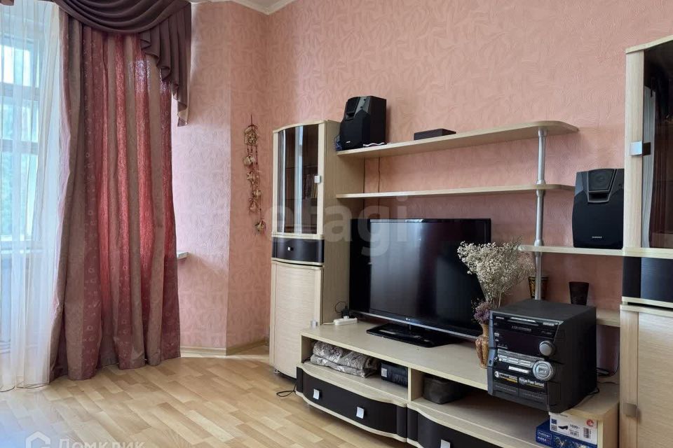 Продаётся 3-комнатная квартира, 83 м²