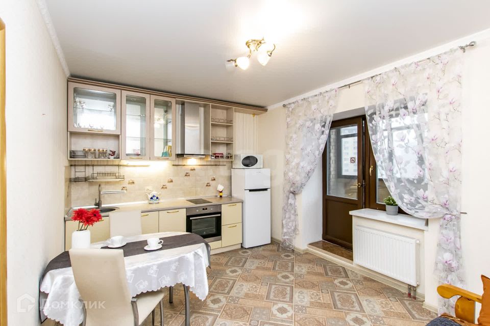 Продаётся 1-комнатная квартира, 48.5 м²