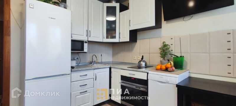 Продаётся 1-комнатная квартира, 39.8 м²