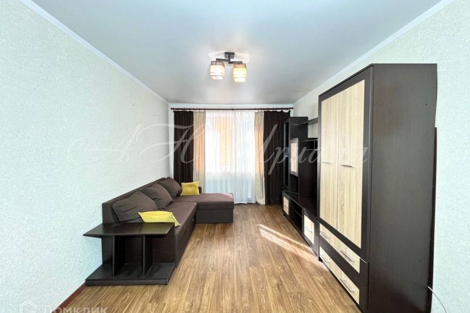 Сдаётся 1-комнатная квартира, 42 м²