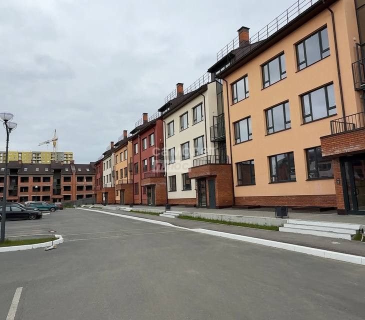 Продаётся 2-комнатная квартира, 107.3 м²