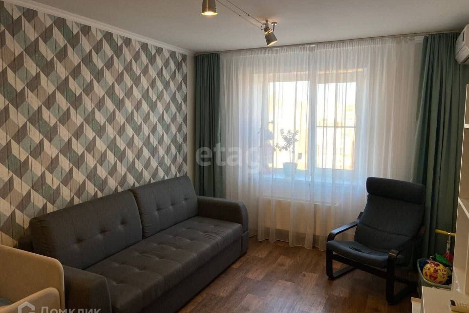 Продаётся 1-комнатная квартира, 46 м²