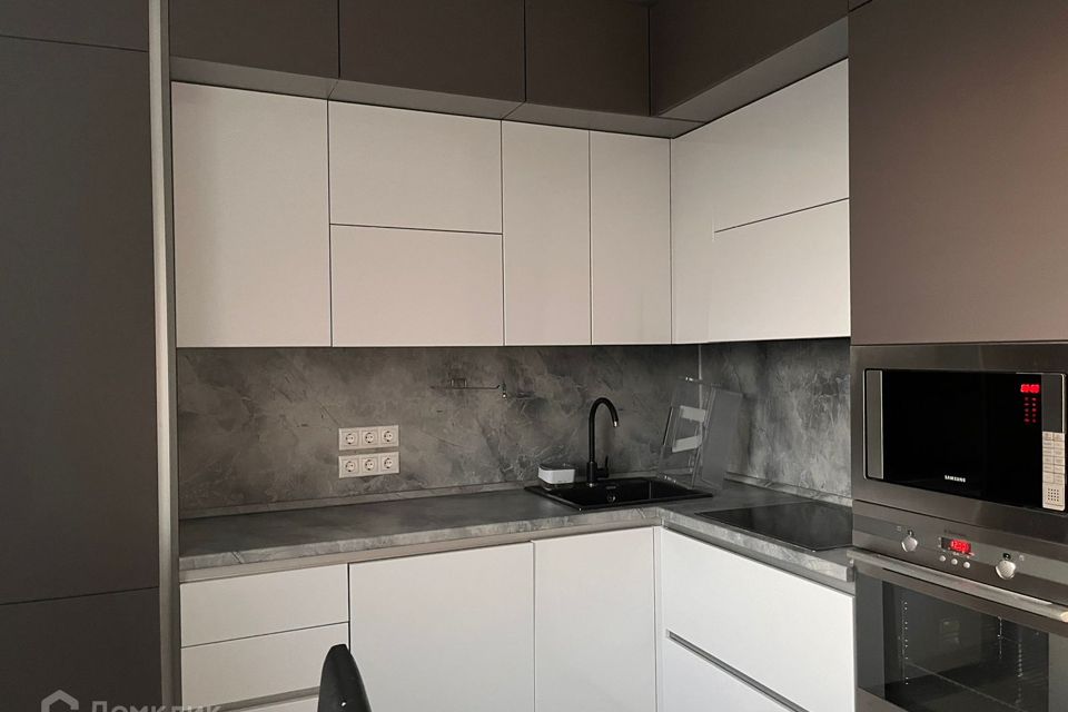 Сдаётся 2-комнатная квартира, 60.1 м²