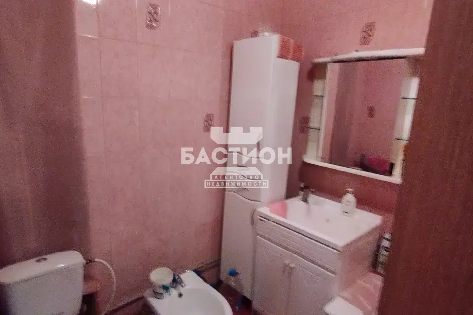 Продаётся 3-комнатная квартира, 56.7 м²