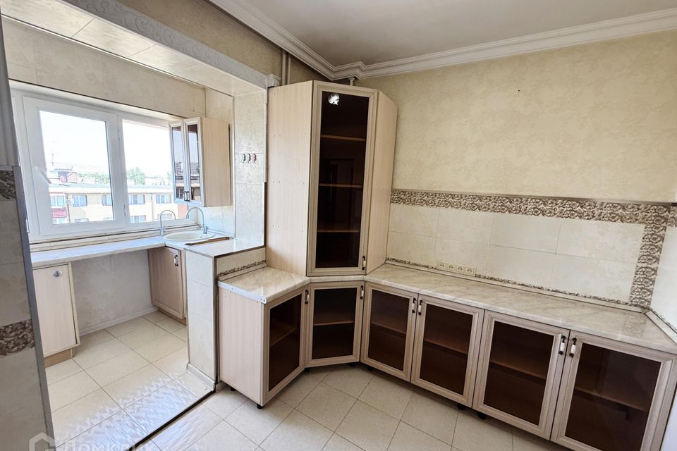 Продаётся 3-комнатная квартира, 65 м²