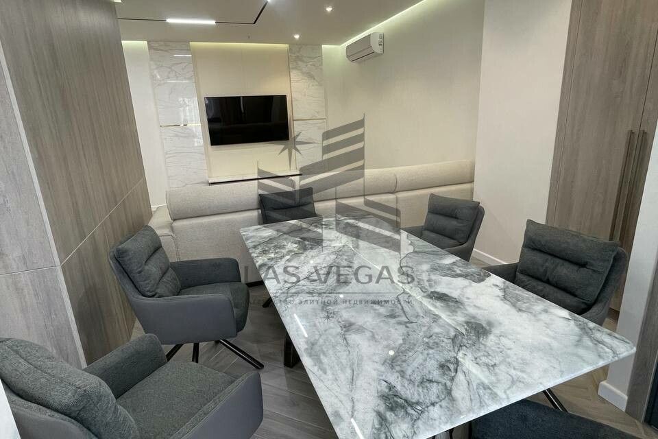 Сдаётся 3-комнатная квартира, 110 м²