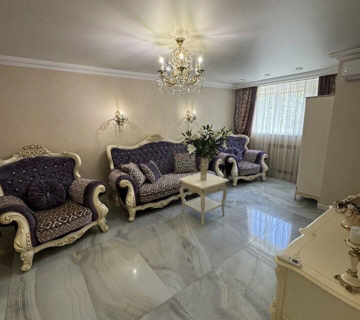 Продаётся 2-комнатная квартира, 62.8 м²