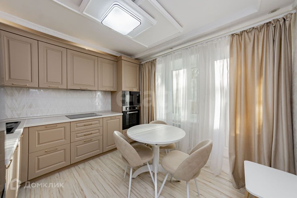 Продаётся 3-комнатная квартира, 71 м²