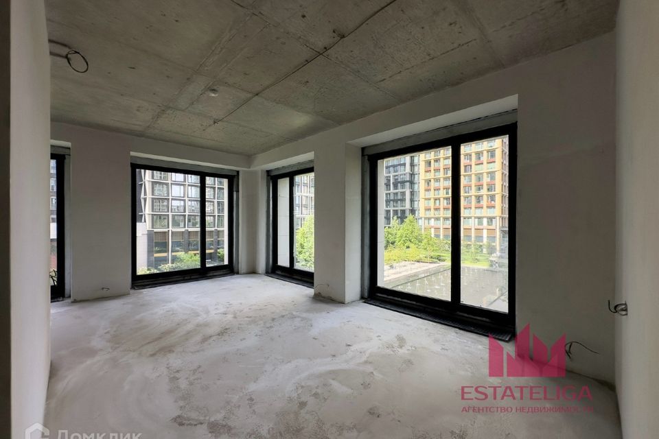 Продаётся 3-комнатная квартира, 135 м²