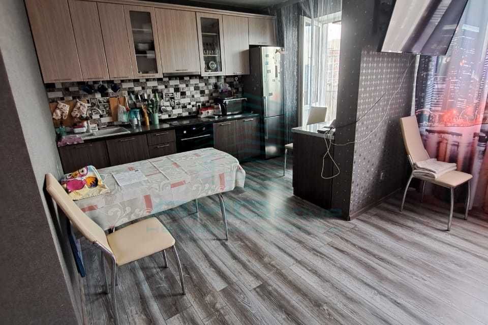Продаётся 2-комнатная квартира, 60 м²