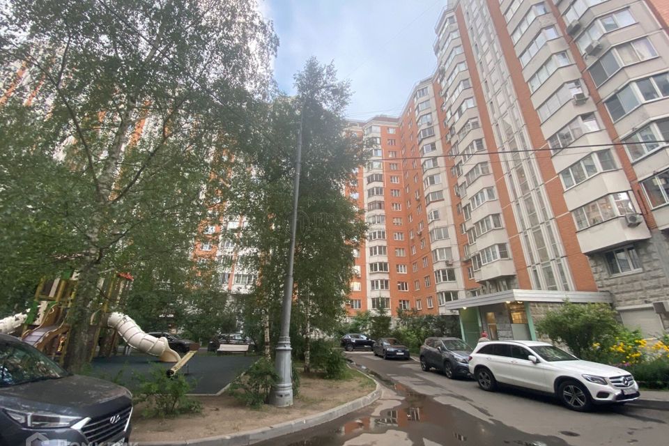 Продаётся 1-комнатная квартира, 37.5 м²