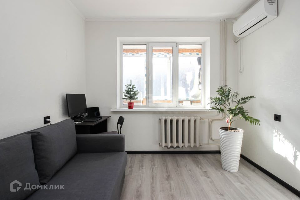 Продаётся 1-комнатная квартира, 35.8 м²