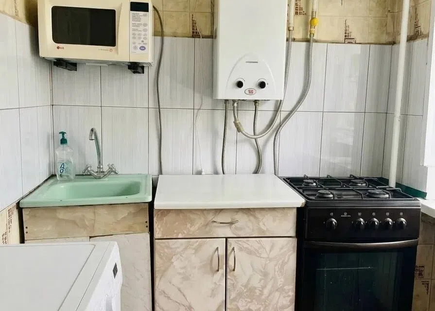Продаётся 3-комнатная квартира, 43 м²