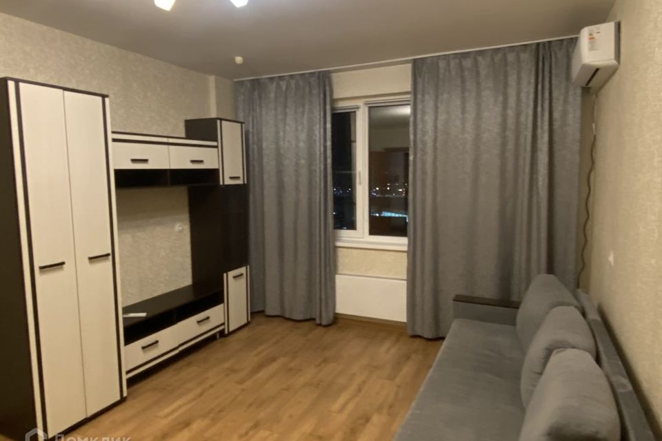 Сдаётся 1-комнатная квартира, 40 м²