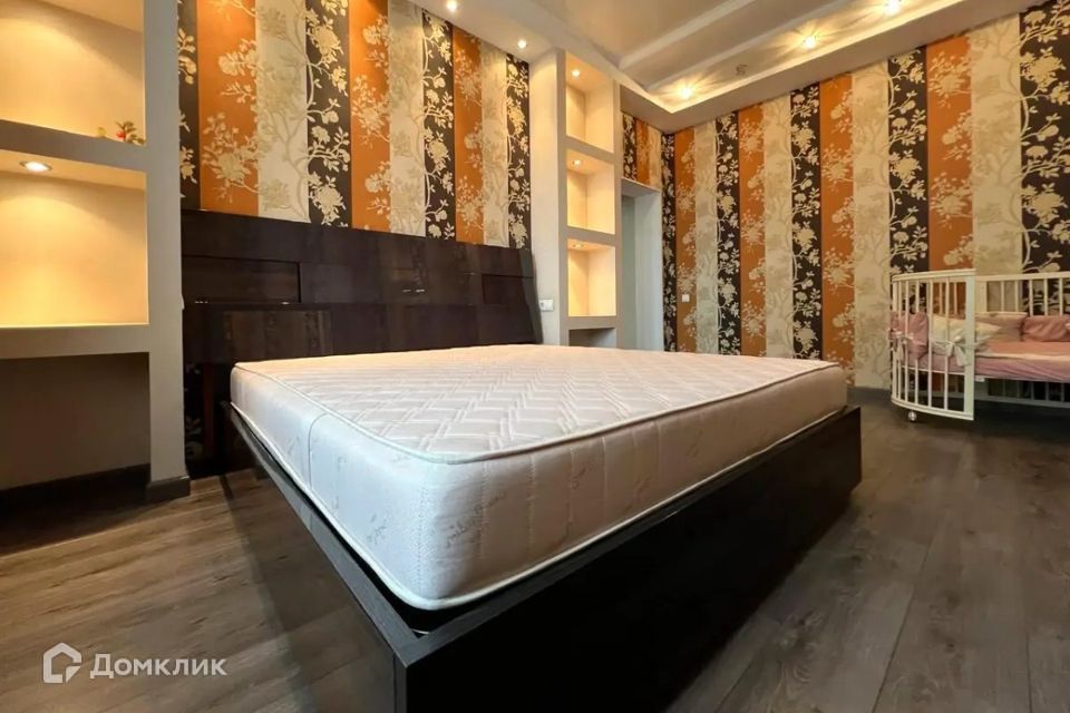 Сдаётся 2-комнатная квартира, 80 м²