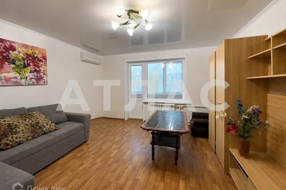 Продаётся 3-комнатная квартира, 61.9 м²