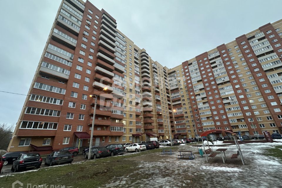 Продаётся 2-комнатная квартира, 63.1 м²