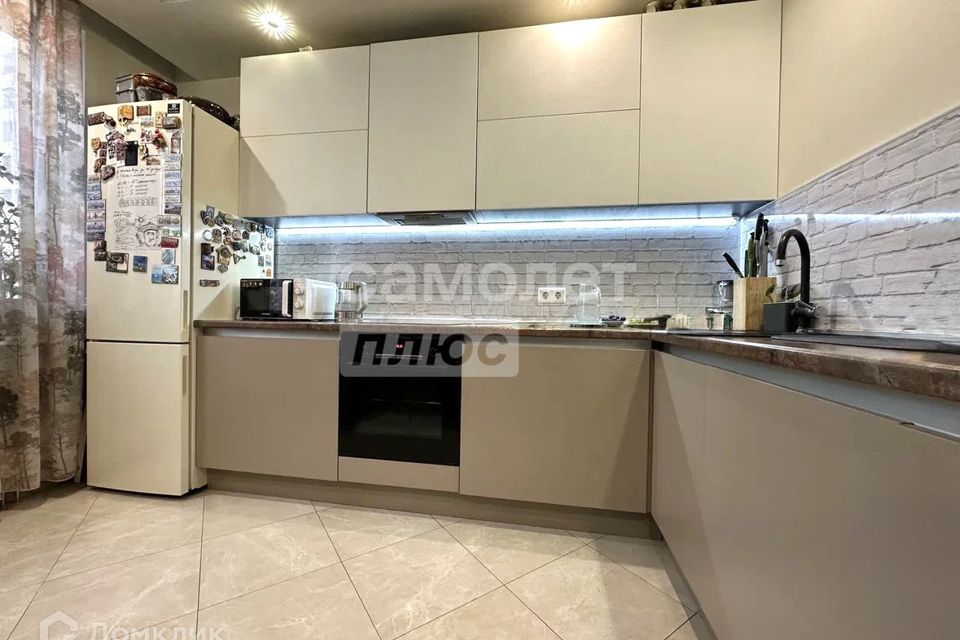 Продаётся 3-комнатная квартира, 72.1 м²