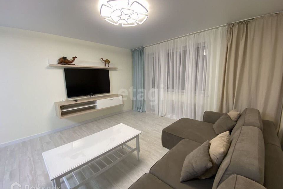 Сдаётся 3-комнатная квартира, 90 м²