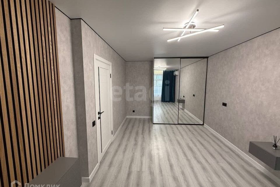 Продаётся 1-комнатная квартира, 37.8 м²