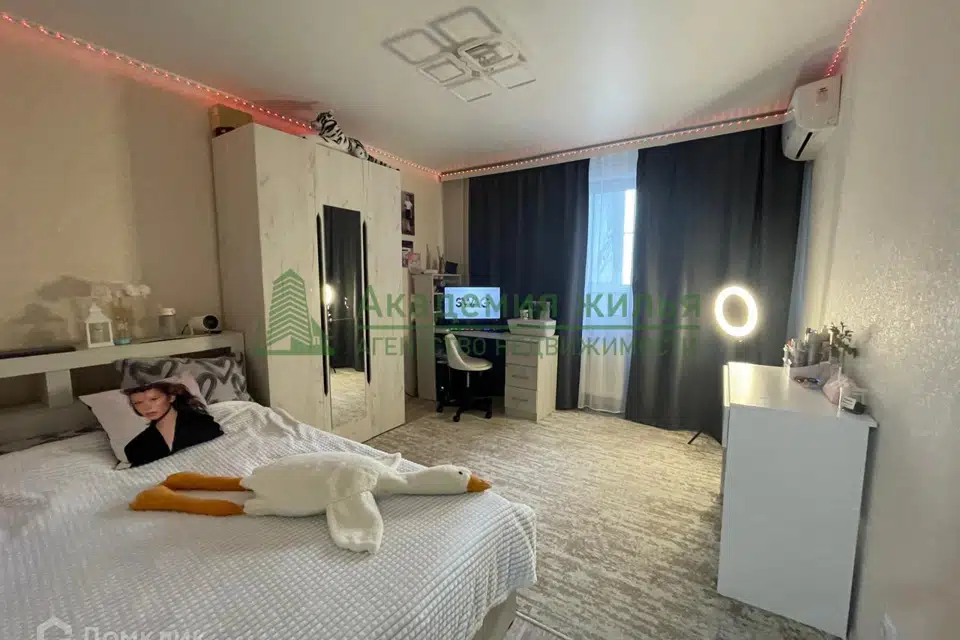 Продаётся 2-комнатная квартира, 64.4 м²