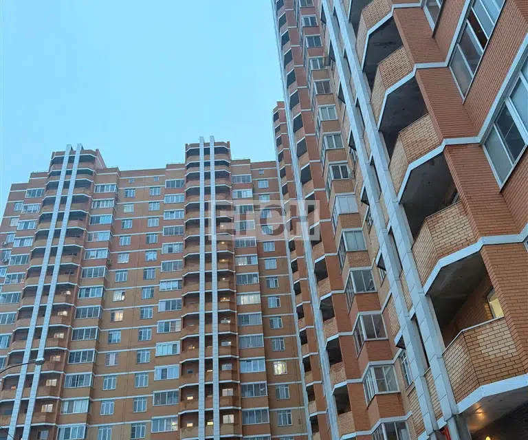 Продаётся 2-комнатная квартира, 55.6 м²
