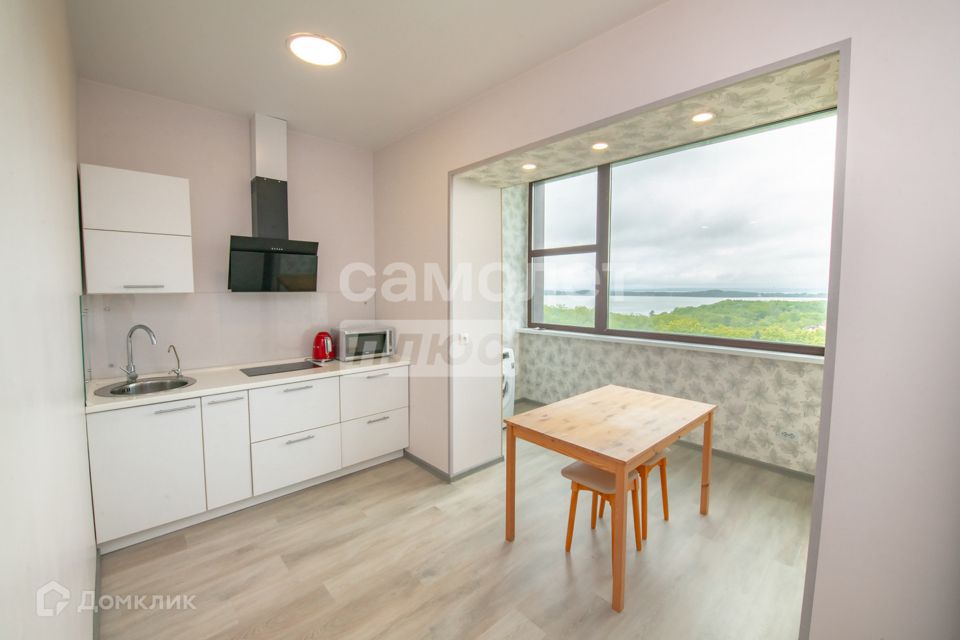Продаётся 4-комнатная квартира, 73 м²