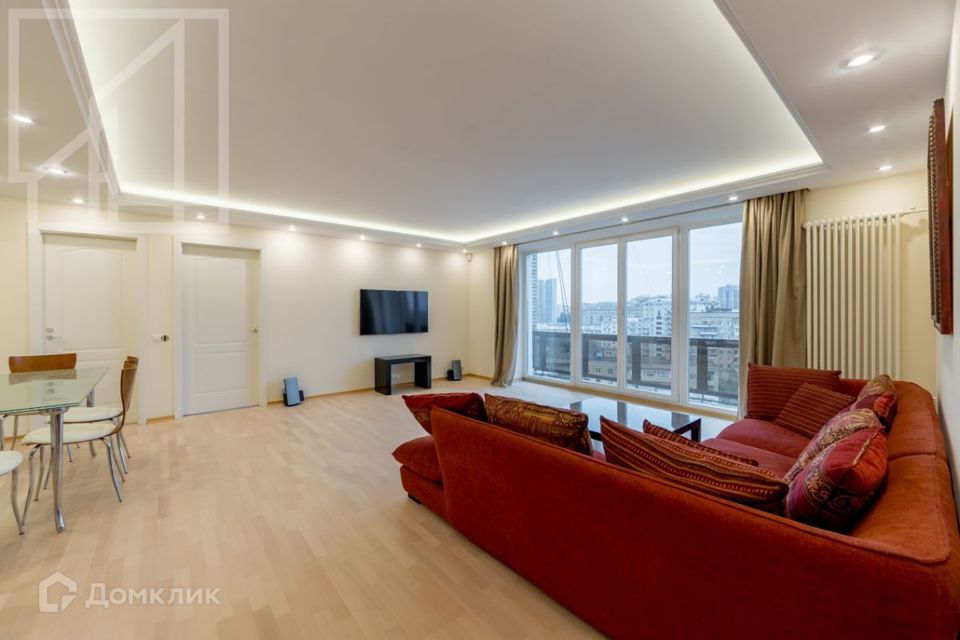 Сдаётся 3-комнатная квартира, 100 м²